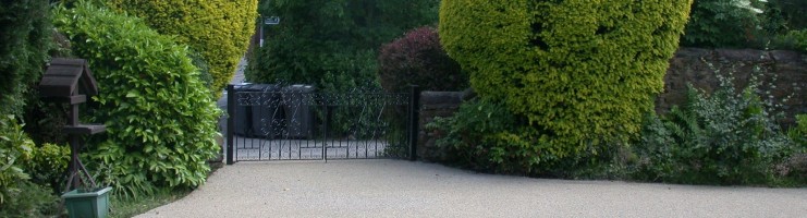 Mansfield resin bonded driveway